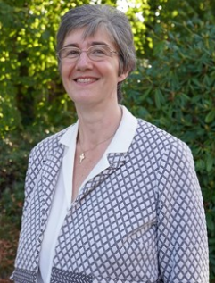 Dr D E Casserly